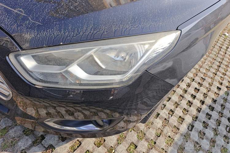 Used Ford Escort 2015 1.5L Automatic Fashion Model