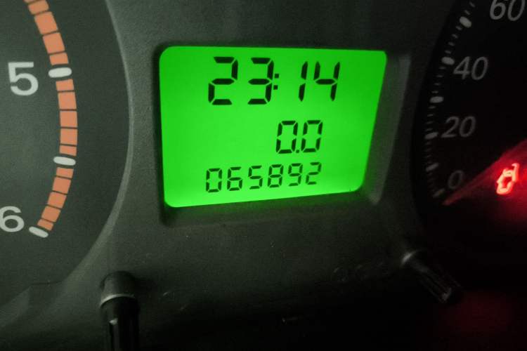 Used Ford Transit Custom 2015 2.4T Short-Wheelbase 6-Seater Mid-Roof Multi-Purpose Vehicle
