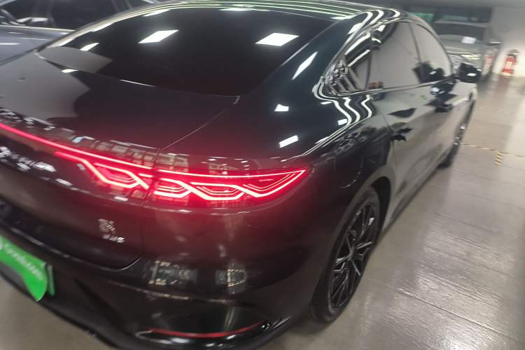 Used BYD Han 2022 EV 610 km All-Wheel-Drive Qianshan Cui Limited Edition
