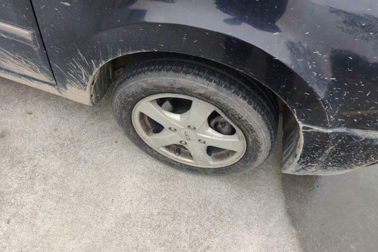 Used Chery Cowin 3 2010 1.5L Manual Comfort Edition Right Front Wheel Hub