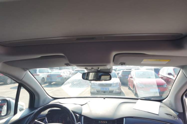 Used Chevrolet Trax 2018 330T Automatic Two-Wheel Drive Luxury Model
