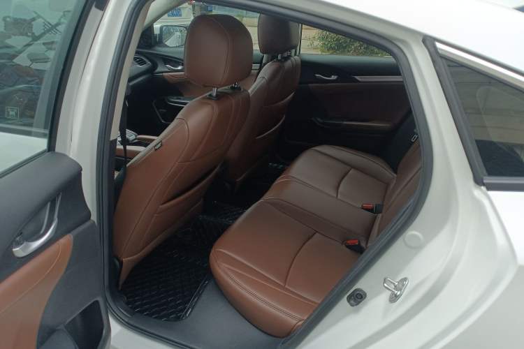 Used Honda Civic 2016 220TURBO CVT Luxury Edition