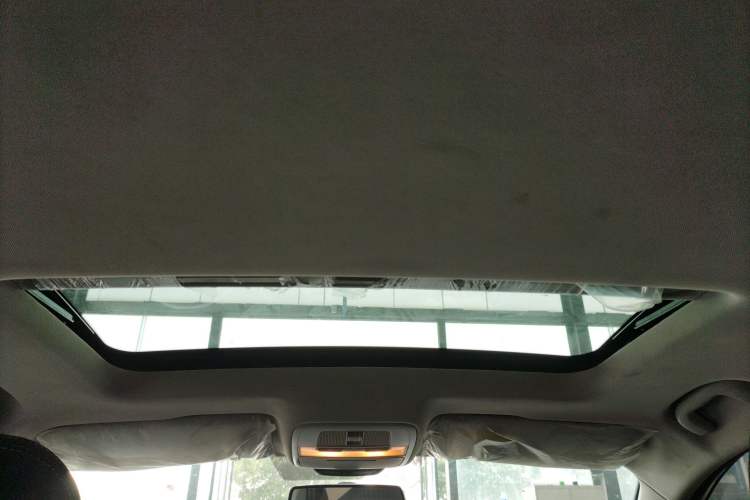 Used Roewe i5 2020 1.5L Automatic 4G Connected Linghao Edition
