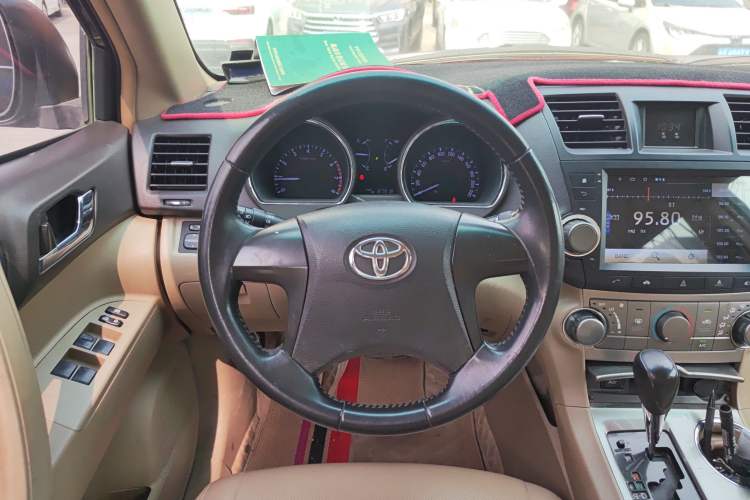 Used Toyota Highlander 2012 2.7L 2WD 5-Seater Elite Edition
