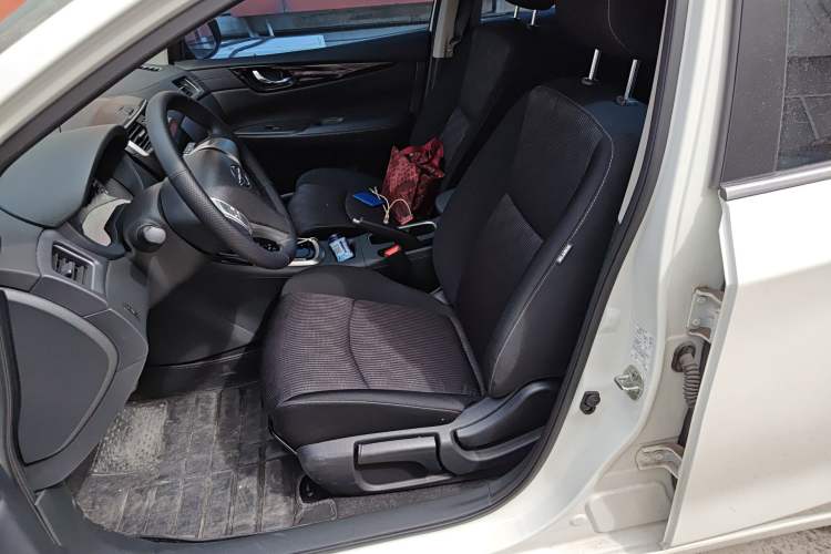 Used Nissan Tiida 2023 1.6L CVT Cool Dynamic Edition Left Front Seat