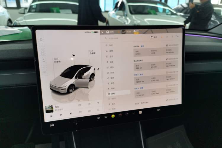 Used Tesla Model Y 2025 Long-Range All-Wheel-Drive Version
