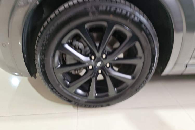 Used Li Auto ONE 2021 Extended-Range 6-Seater Version Left Front Wheel Hub