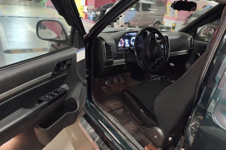 Used Isuzu Pickup 2015 3.0T Two-Wheel Drive 4KH1CT
