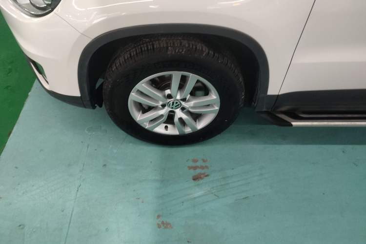 Used Volkswagen Tiguan L 2015 1.8TSI Automatic Two-Wheel Drive Trend Edition
