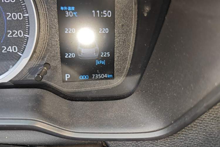 Used Toyota Corolla 2019 Dual-Engine 1.8L E-CVT GL-i Elite Edition Odometer Close Up