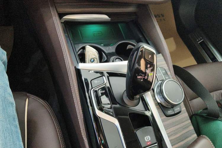 Used BMW 5 Series 2018 Revised Version 530Li Leading Edition Luxury Package
