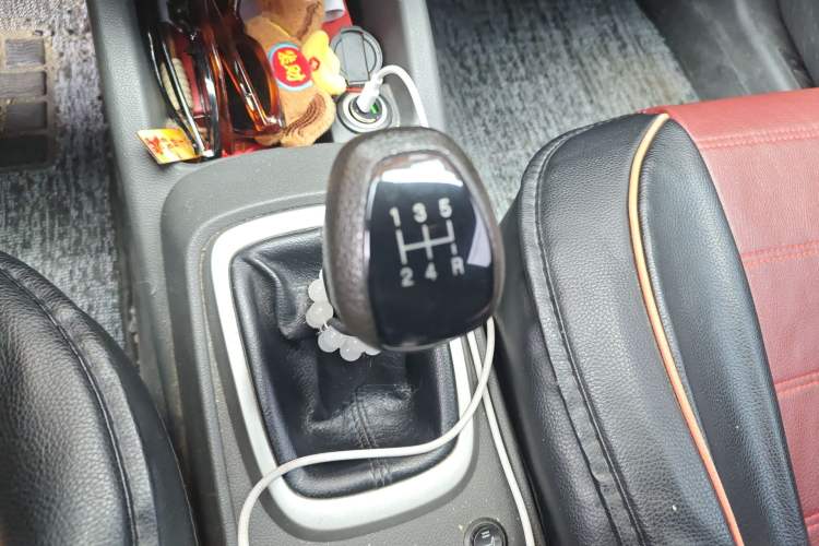 Used Chevrolet Sail 2015 Sail 3 1.3L Manual Ideal Edition Gear Lever