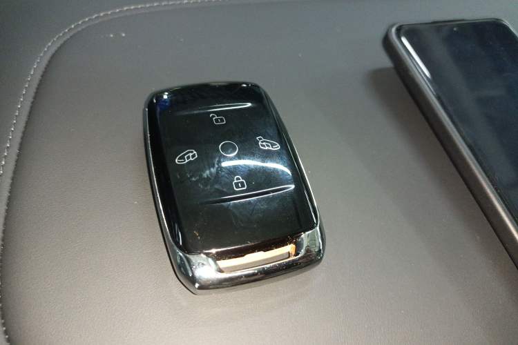 Used Geely Galaxy LEVC L380 2025 650 km Flagship Edition All-Wheel Drive