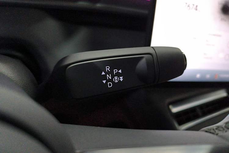 Used XPeng P7 2025 Model—750 All-Wheel-Drive High-Performance Ultra