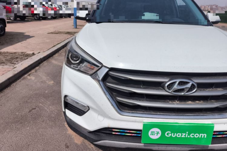 Used Hyundai ix25 2017 1.6L Automatic Smart Version Right Front Headlight