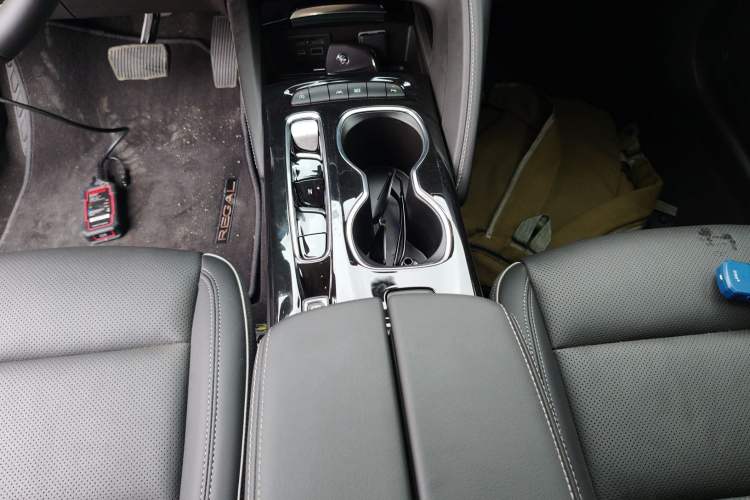 Used Buick Envision 2023 Encore S 552T Two-Wheel Drive Luxury Model Gear Lever