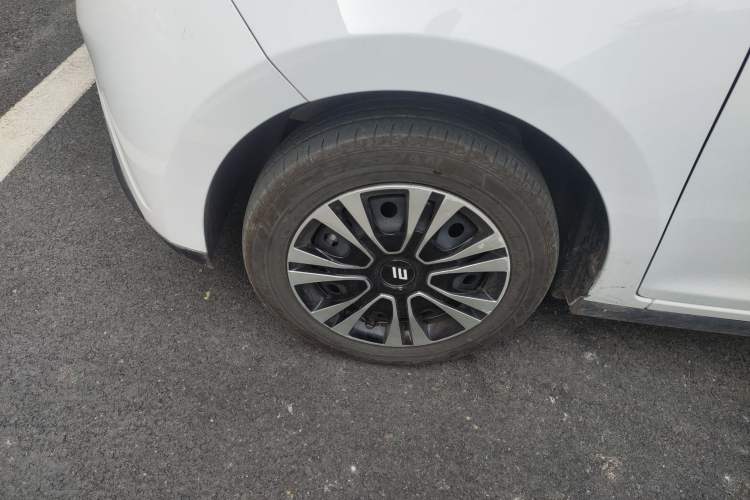 Used JMEV Xiao Qilin 2024 201km Comfort Version Exterior 4