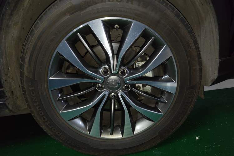 Used GAC Trumpchi GS8 2017 320T Two-Wheel Drive Luxury Smart Connectivity Version (7 Seats)
