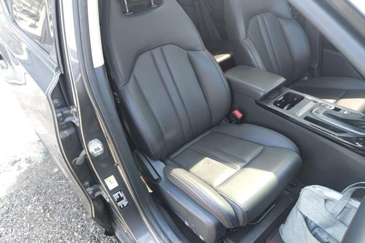 Used GAC Trumpchi GS4 2020 270T Automatic Elite Tech Edition Right Front Seat