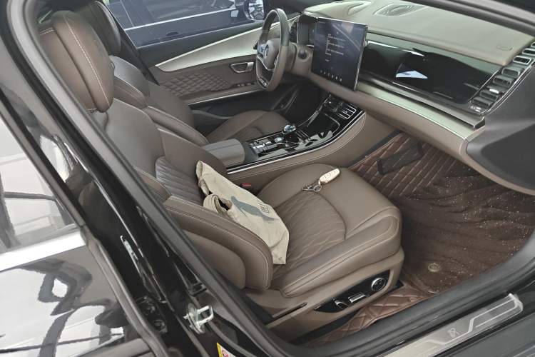 Used BYD Han 2022 DM-i 121KM Prestige Model
