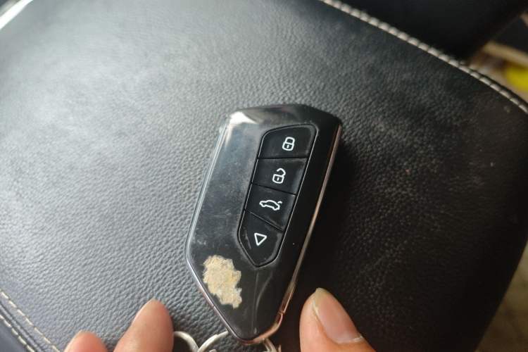 Used Zotye Z500 2016 1.5T CVT Luxury Model
