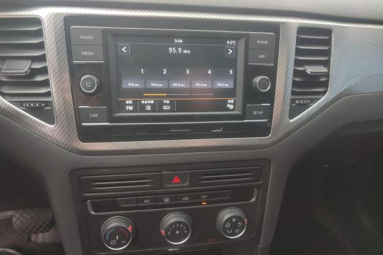 Used Volkswagen Golf Sportsvan 2020 280TSI Automatic Curious Model Audio And AC Panel