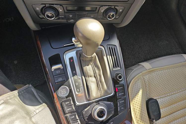 Used Audi A4L 2012 2.0 TFSI Automatic Technology Model
