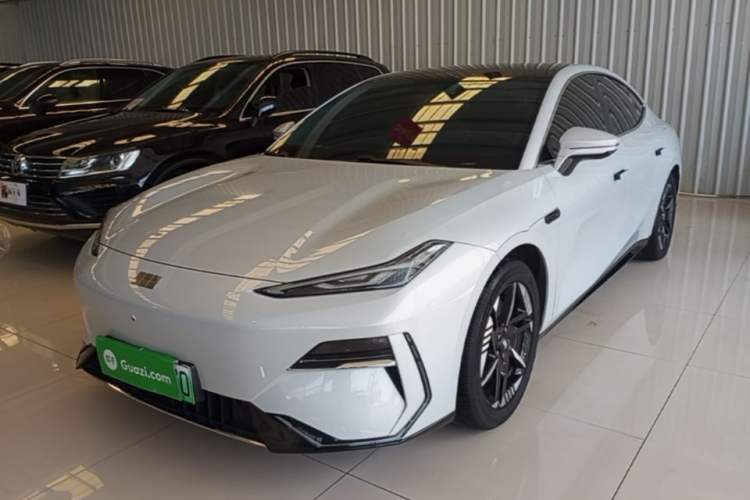 Used Geely Galaxy E8 2024 550 km Range Rear-Wheel-Drive PRO