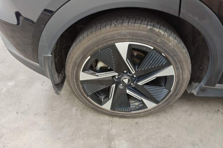 Used Deepal S07 2023 200Max Range-Extended Version
