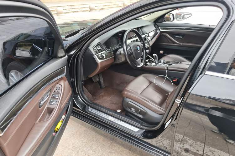 Used BMW 5 Series 2017 525Li Luxury Design Package
