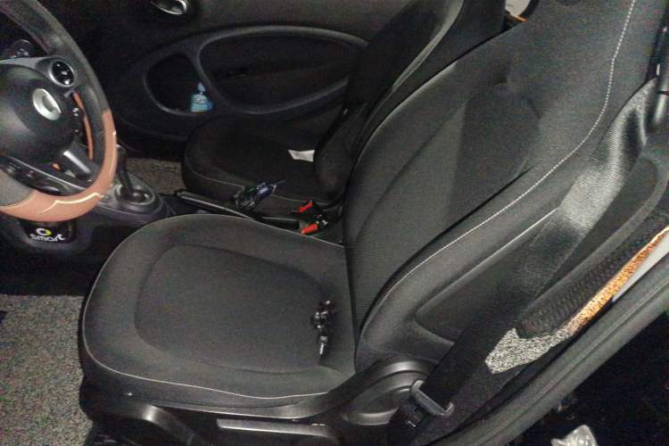 Used smart fortwo 2019 0.9T 66kW Hardtop Wind Power Edition China VI