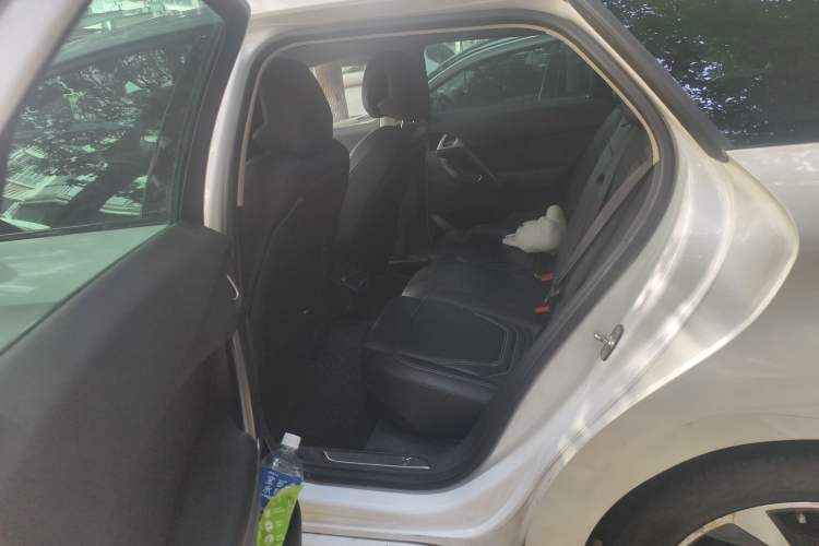 Used DS 5 2013 1.6T Elegant Edition THP200