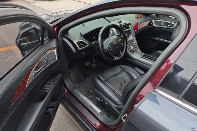 Used Lincoln MKZ 2017 2.0T Luxury Edition
