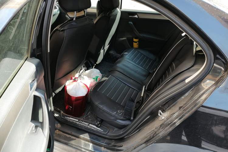 Used Volkswagen Santana 2013 1.6L Automatic Comfort Edition
