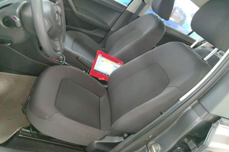 Used Volkswagen Santana 2013 1.6L Automatic Fashion Edition Left Front Seat