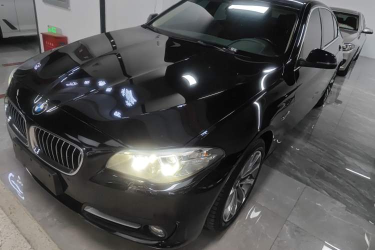 Used BMW 5 Series 2017 525Li Leading Model