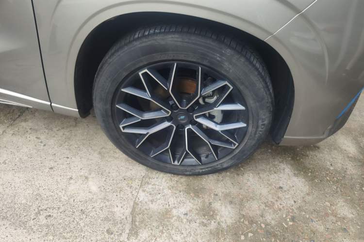 Used CHANGAN OSHAN Z6 New Energy 2022 Blue Whale iDD 150KM Flagship PLUS Exterior 1