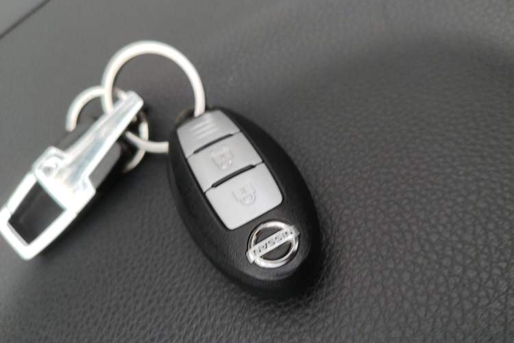 Used Nissan X-Trail 2014 2.0L CVT Comfort Edition 2WD Vehicle Key