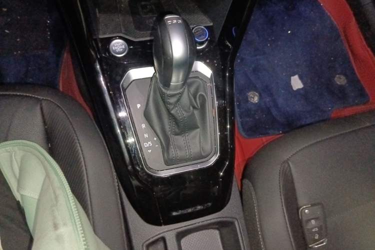 Used Volkswagen T-ROC 2022 280TSI DSG Two-Wheel Drive Comfort PLUS
