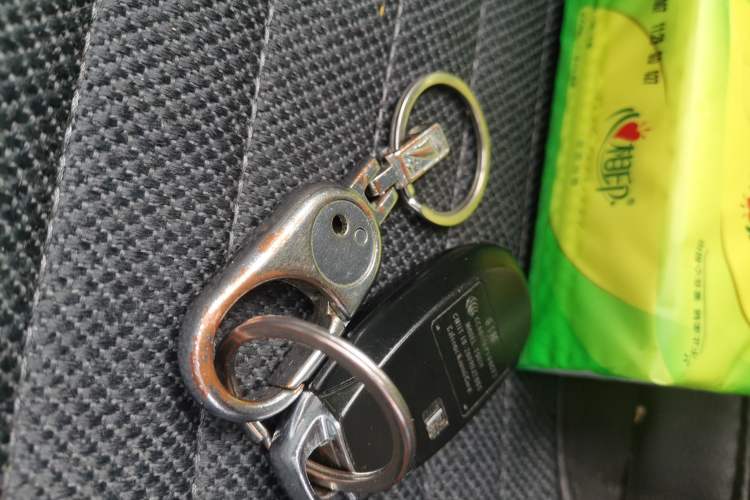 Used Suzuki S-Cross 2015 1.6L CVT Two-Wheel Drive Entry-Level Trim
