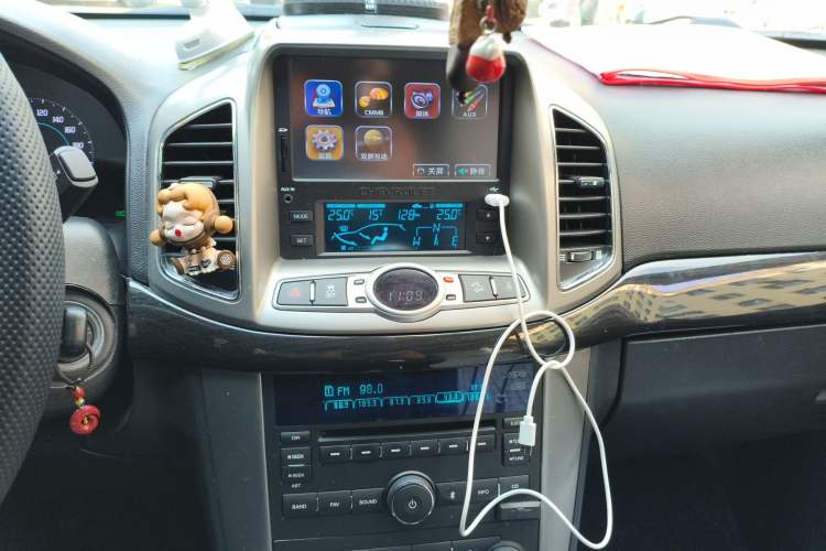 Used Chevrolet Captiva 2014 2.4L 4x4 Flagship Edition 7 Seats
