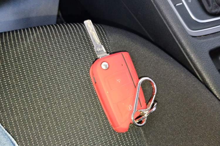 Used Volkswagen Golf 2016 1.6L Automatic Fashion Model Interior 1