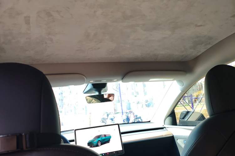 Used Tesla Model Y 2022 Long-Range All-Wheel-Drive Version