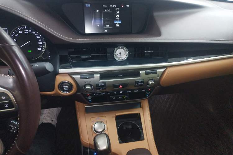 Used Lexus ES 2015 200 Elite Edition
