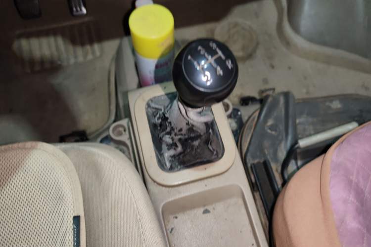 Used Dongfeng Xiaokang K07 2010 1.0L Gold Diamond Standard Model EQ465i-21 3U
