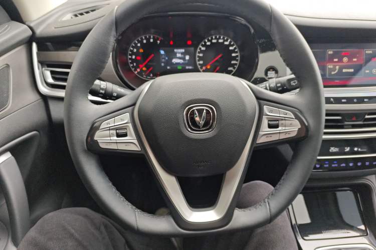 Used Changan CS35PLUS 2022 1.6L Manual Luxury Edition