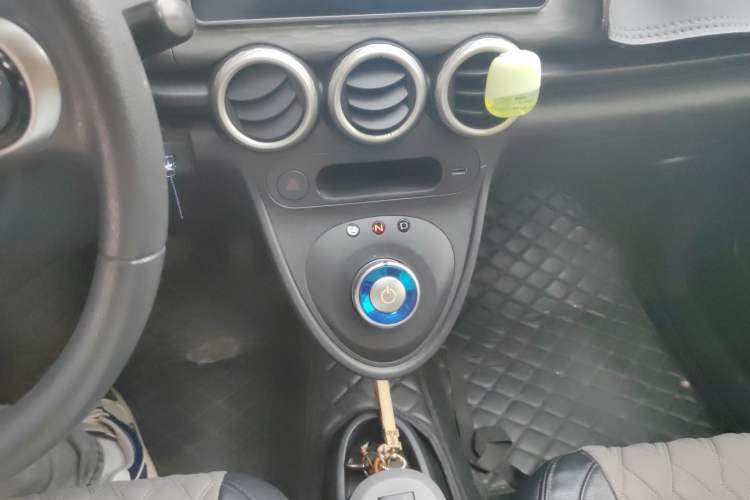 Used ORA Black Cat 2022 351 km Standard Version Ternary Lithium Gear Lever