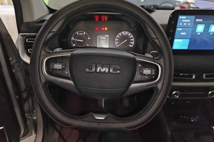 Used JMC Yuhu 7 2022 2.0T Automatic Diesel Two-Wheel Drive Comfort Version Standard Wheelbase