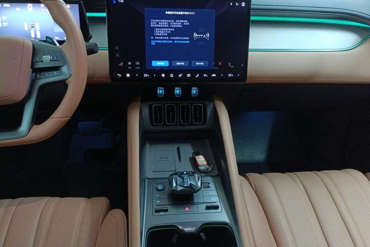 Used BYD Song L EV 2025 Intelligent Driving Version 662 km LiDAR Excellence Edition Audio And AC Panel