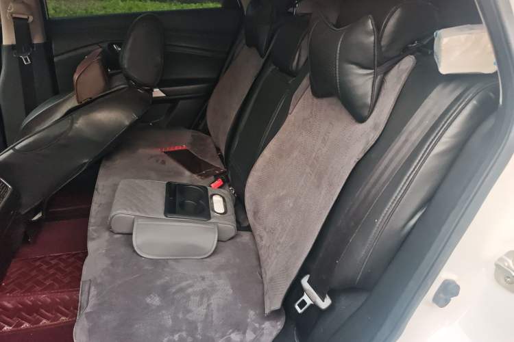 Used Venucia T90 2018 2.0L CVT Smart Connect Fashion Edition China V Standard
